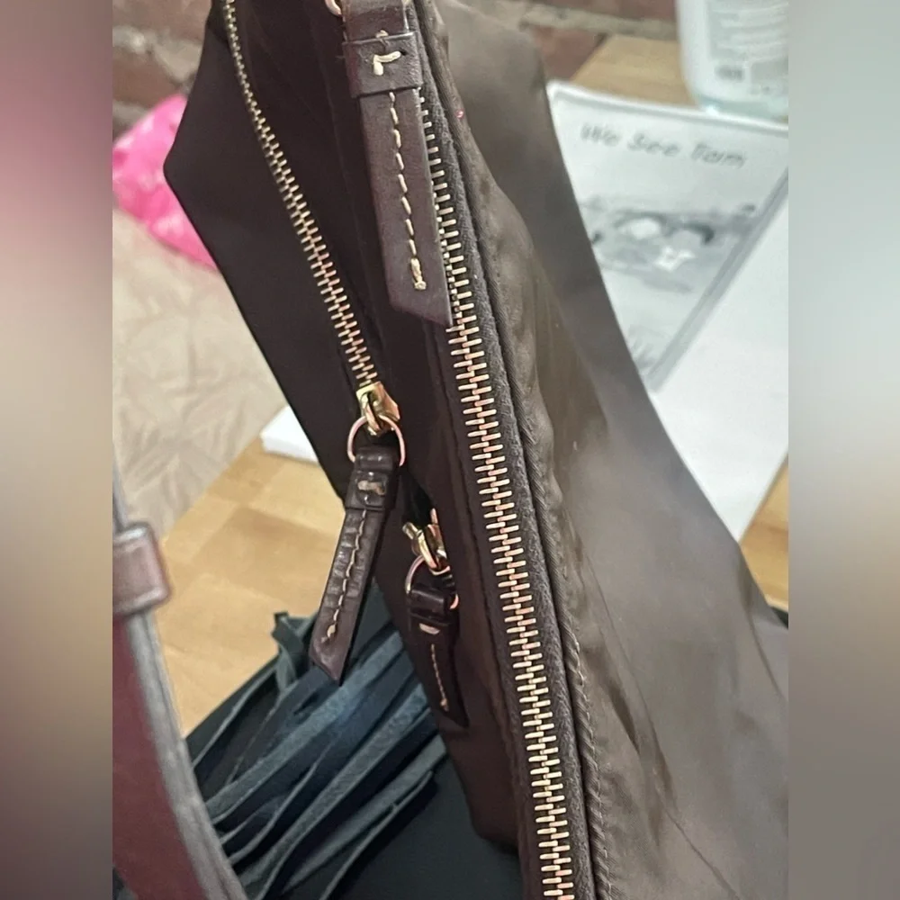 Dooney & Bourke dillen nylon hobo - Picture 3 of 9